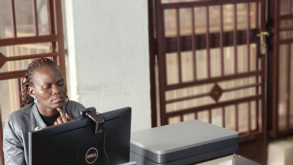 My3Agency's tweet image. Earlier today, | Our principal @DStvUganda @GOtvUganda's team, during the meeting with our direct sales representatives at our regional Mbarara office. #Sales