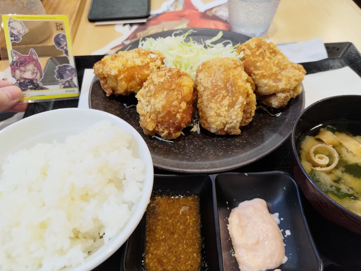 squsui's tweet photo. ロッシちゃん会いに来たよ
#協議補給香港站
#終末地 https://t.co/JHAXjCVi0f