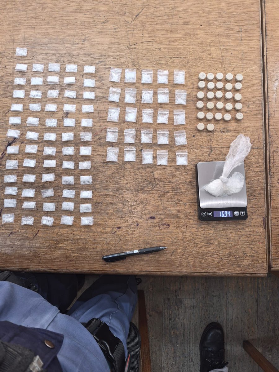 SAPoliceService's tweet image. #sapsWC [OPERATION PROSPER: WESTERN CAPE] #OperationProsper deployments in the Steenberg and Muizenberg policing precincts to combat #gang violence led to the arrest of a 29yr-old male suspect in Hillview for the possession of drugs on 28/04.

In an unrelated intervention,