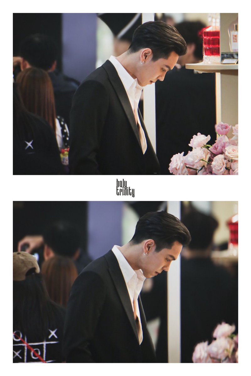 𝔥𝔬𝔩𝔶 𝔱𝔯𝔦𝔫𝔦𝔱𝔶 tweet media