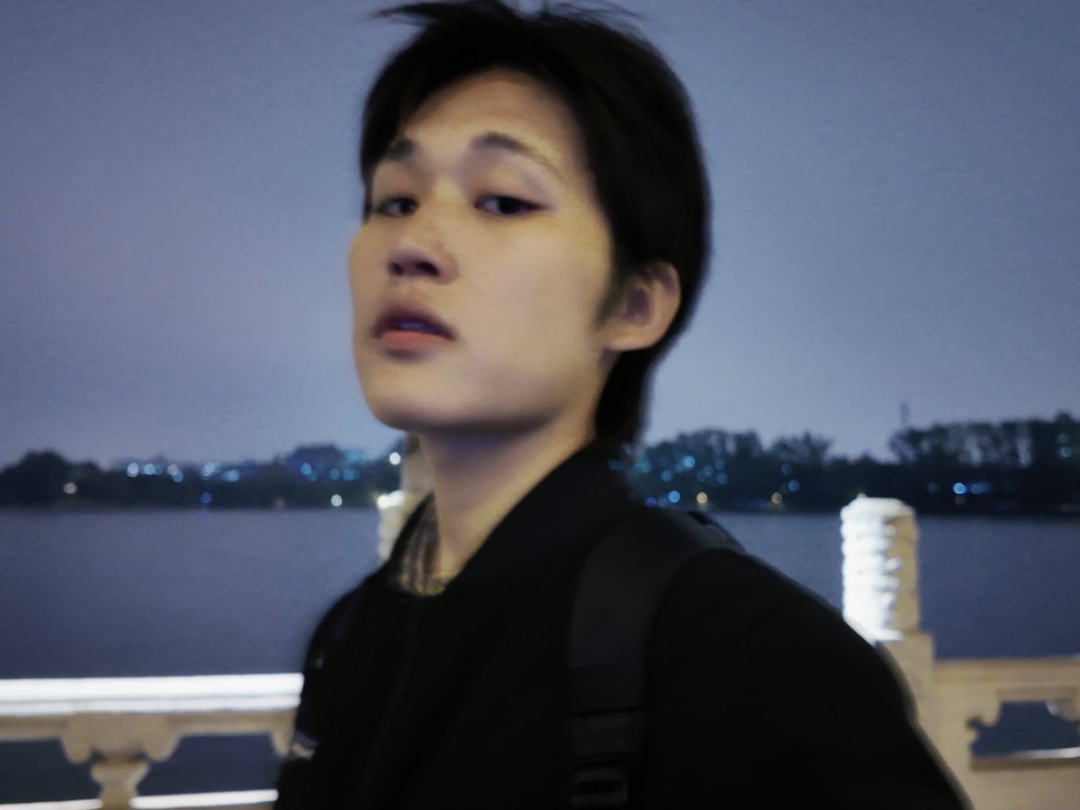 Lee tweet media