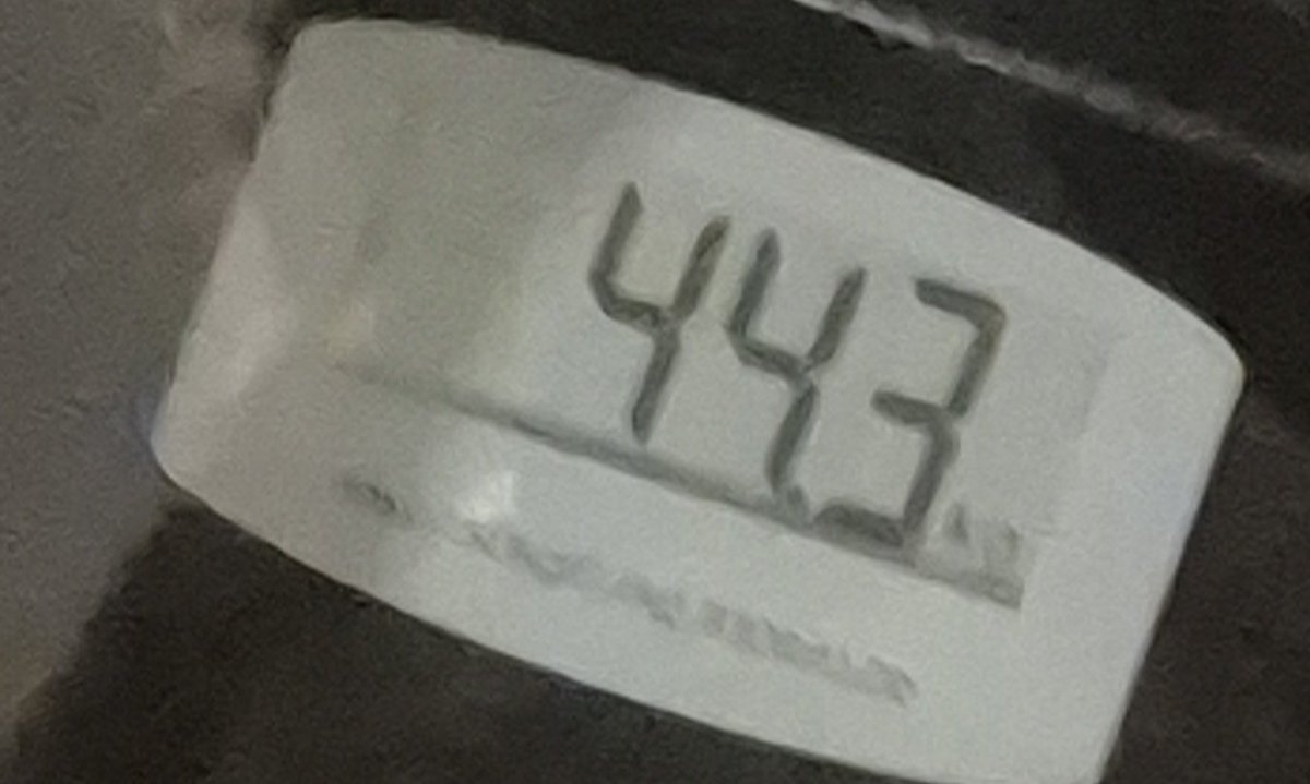 Ი︵𐑼 tweet media