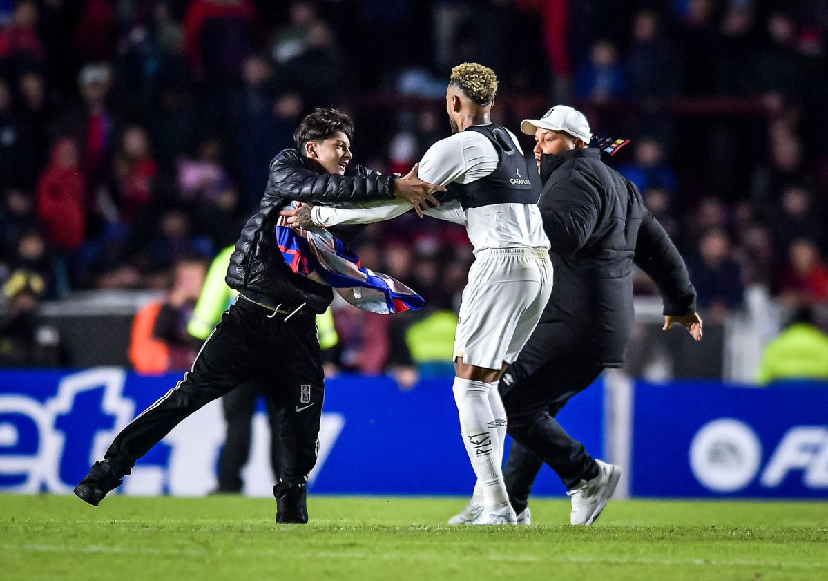 HQpcrt's tweet image. Neymar Jr #Santos
