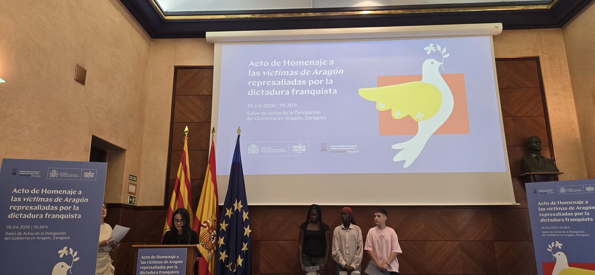 Darvilvil's tweet image. Día de reconocimiento y reparación a las víctimas de la dictadura y el franquismo. En #Zaragoza acompañando al Gobierno de España y el Ministro @avtorresp en los actos de memoria democrática. 

En #Aragón el @aragonpsoe siempre comprometido. Verdad, justicia y reparación.