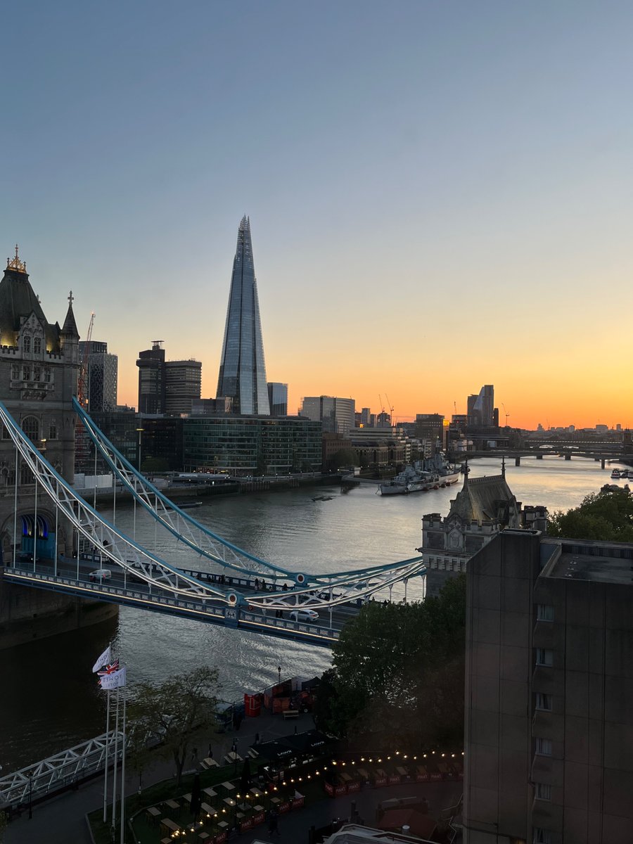 AndrewH84027619's tweet image. I don’t think I will ever get tired of this city! Down with work. Worse places to be.

#London #City #view
