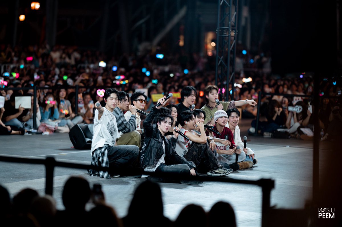 บัสมีหน่วยเป็นก้อน
#บัสจะกิ้งคับเฮีย
#บัส_บัสกิ้ง
#BUSbecauseofyouishine