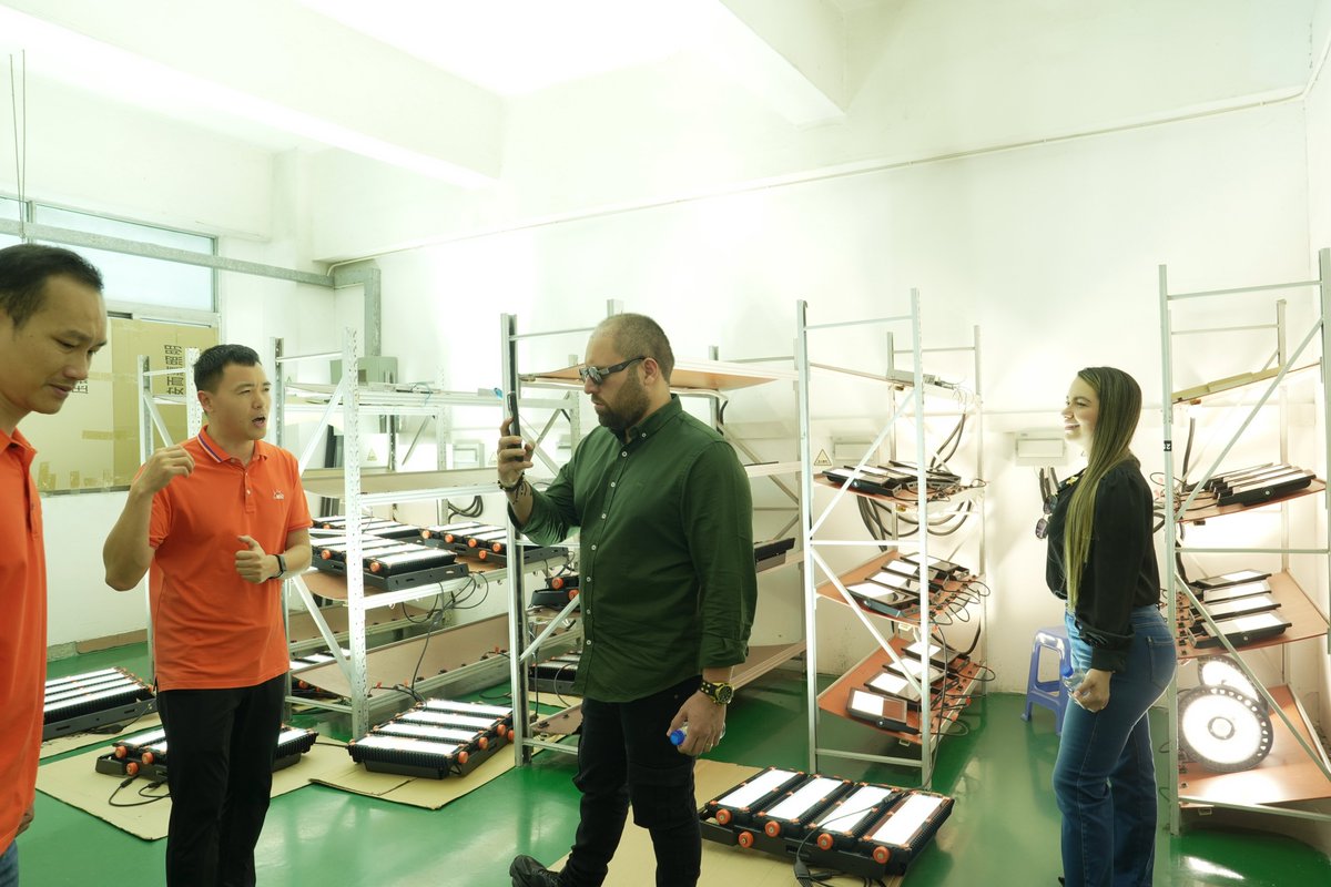 Lighting_MIC's tweet photo. Confidence through Transparency. 🛡️

When you see the rigor behind the light, you know your project is in good hands. 🚀

#LEDLighting #Manufacturing #BusinessTrust #MICLED #FactoryDirect https://t.co/cMb4OCroKK