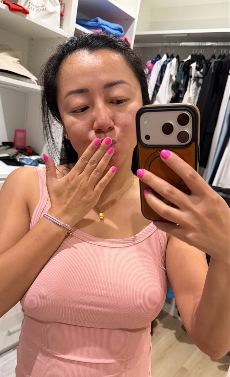 Mandarin Girl tweet media
