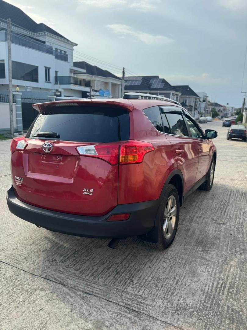 pokafaceJUKEBOX's tweet photo. Ok let’s step down a bit. #foreignUsed #toyota #rav4 #2015. For calls - 07062253749. Just buy and drive. —— chei https://t.co/6yUdhOxyhq