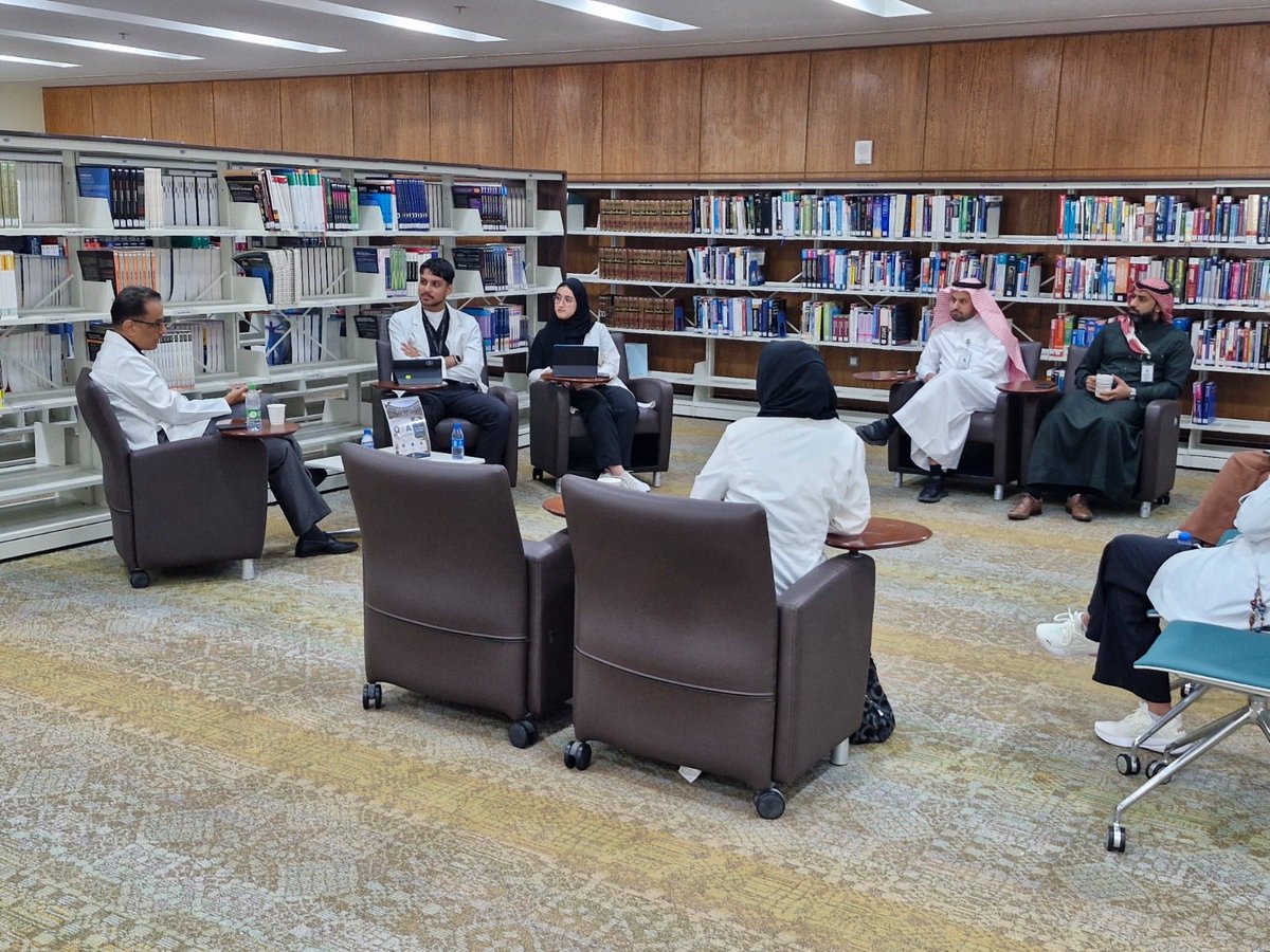 كلية الطب - جدة tweet media