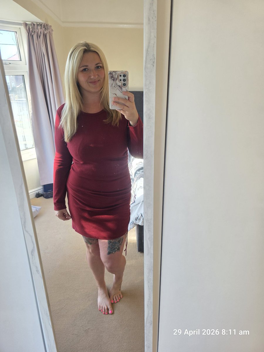 Poppy Hart tweet media