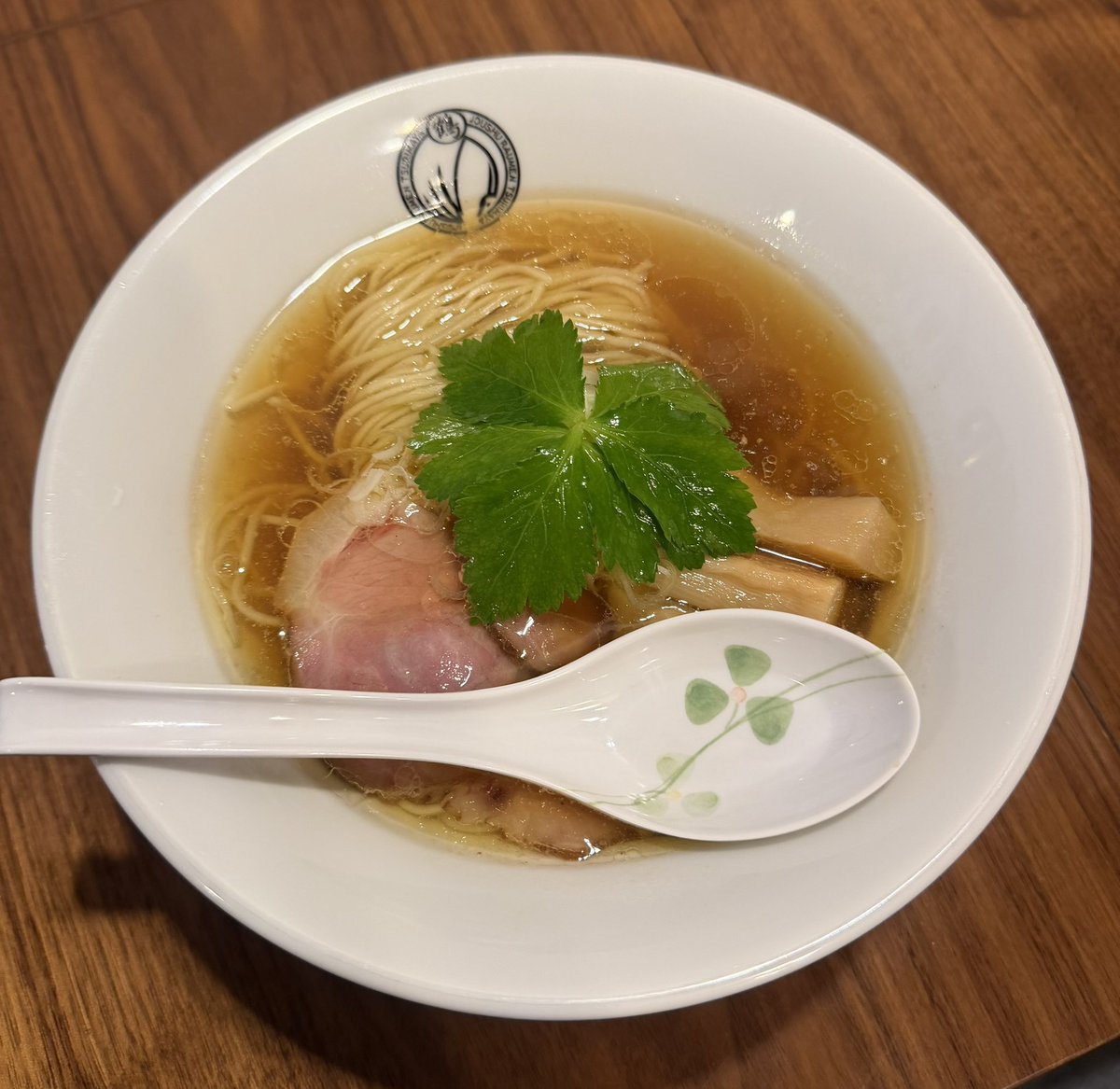 MOON_e15's tweet photo. 麺所 鶴舞屋
冷やし煮干つけ麺300g
おつまみ角煮
ライス
大山鶏の醤油そば
毎年うっっっっっまいっ！！ https://t.co/0fQDIQ9f1s