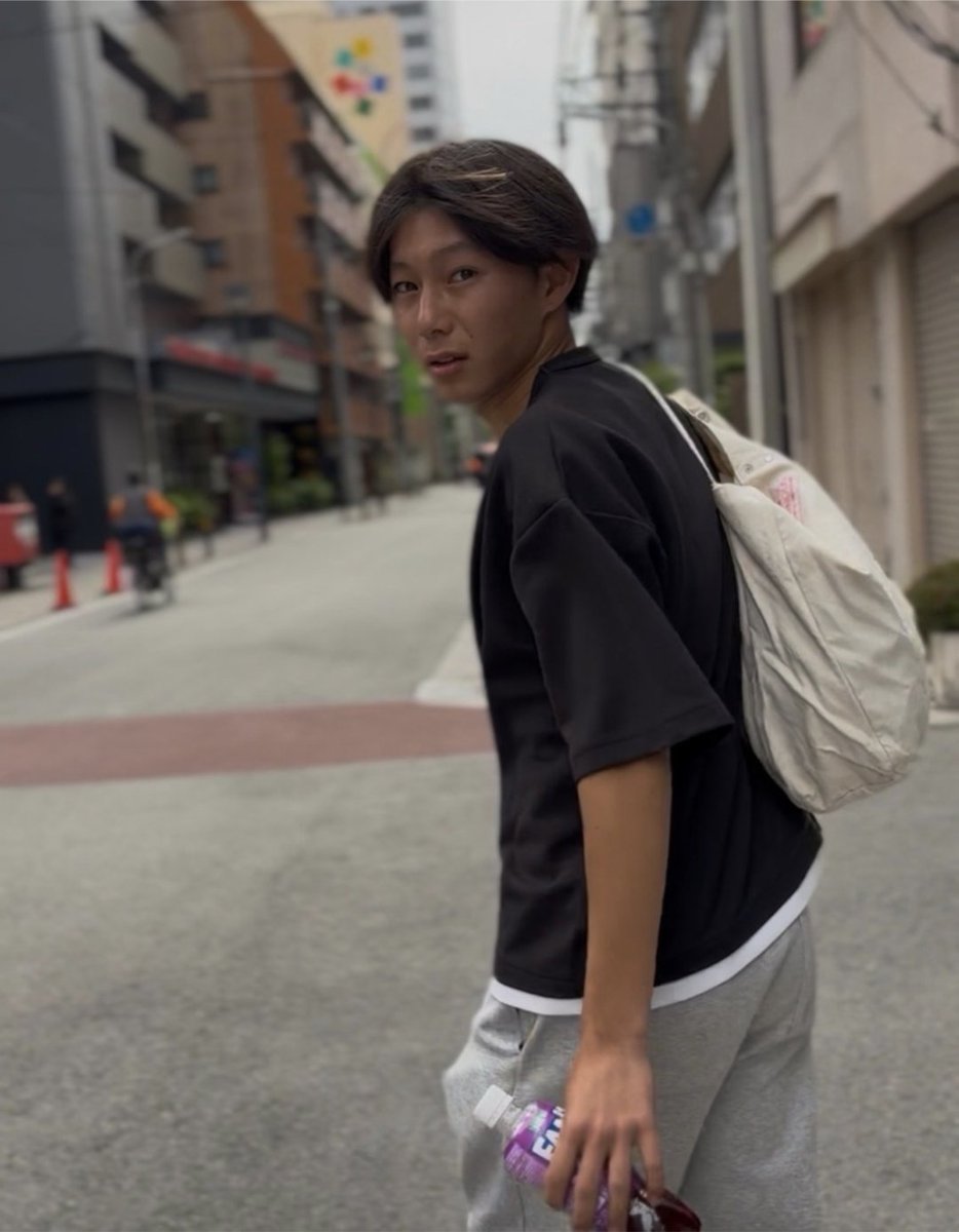 mato_fankurabu's tweet photo. 夢に向かって全力で努力ができる人です。みなさん、応援お願いします https://t.co/hsQRiAhJnc