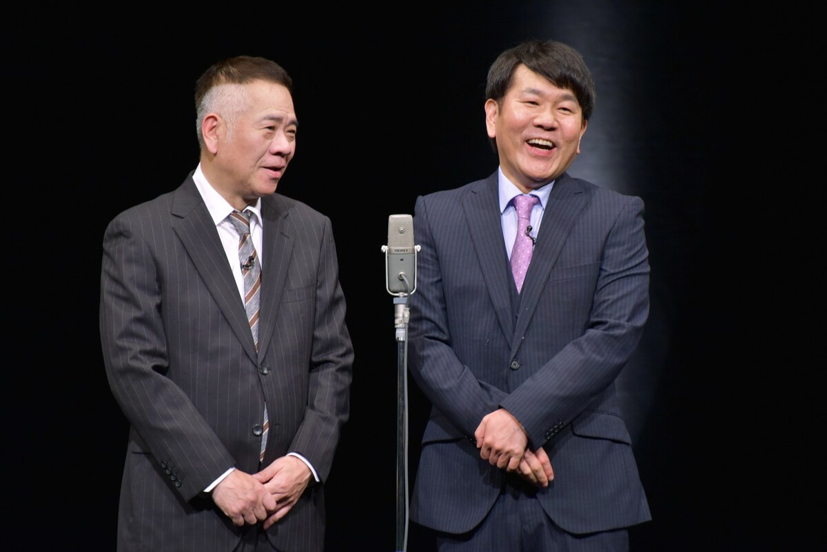 owarai_natalie's tweet photo. 【ライブレポート】FUJIWARA、29年ぶり単独ライブで6通りの「ヒーローショー」新ネタ完走「本当に幸せな気分」
https://t.co/gJHt7cbwmU https://t.co/HKmxqqdYCG
