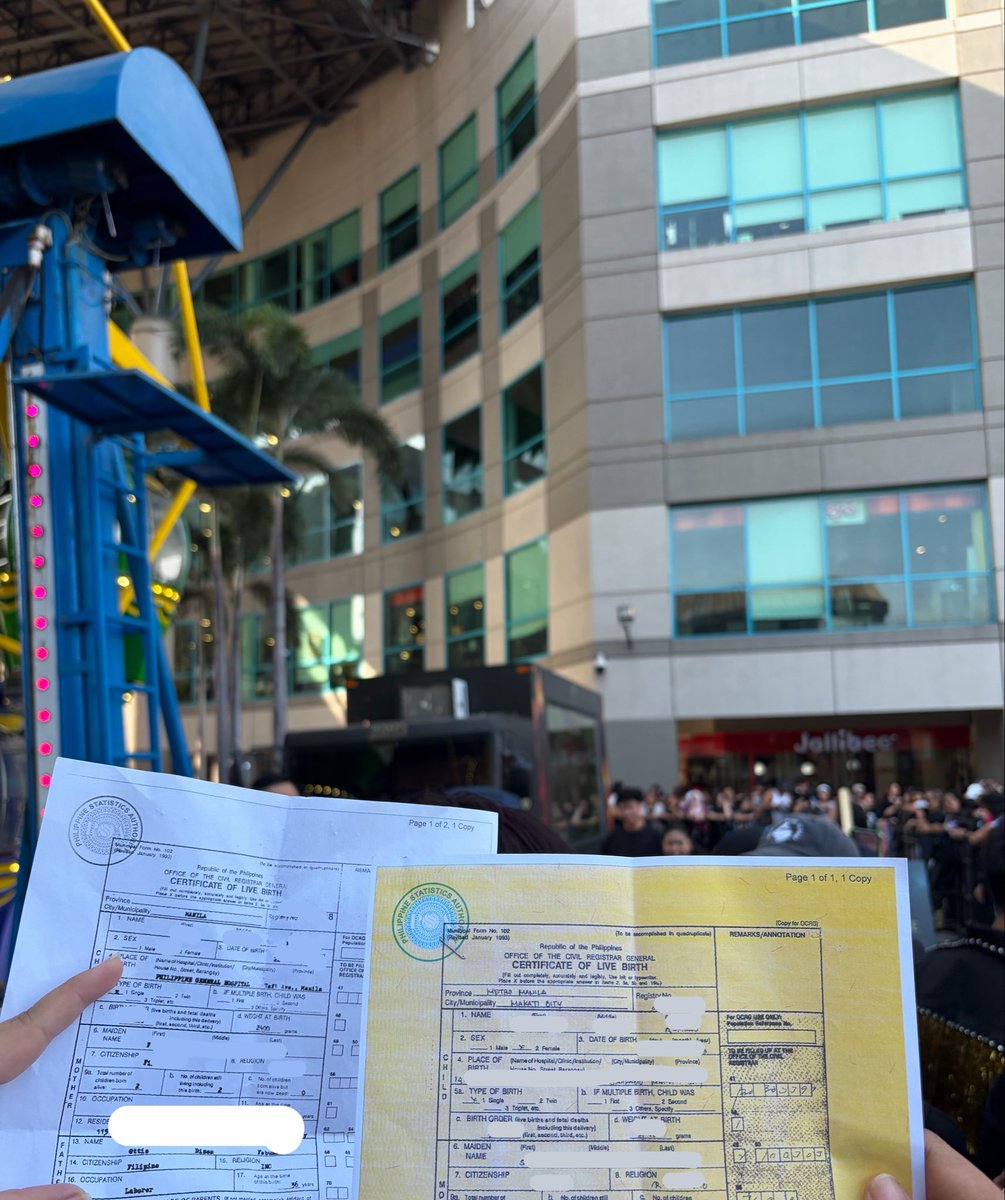 Nandito na kami sa Market Market at may dalang Birth certificate as proof na Pinoy kami at qualified kaming part ng ‘masa’

SB19 PARA SA MASA
<a href="/SB19Official/">SB19 Official</a> #SB19
#SB19WASinMarketMarket