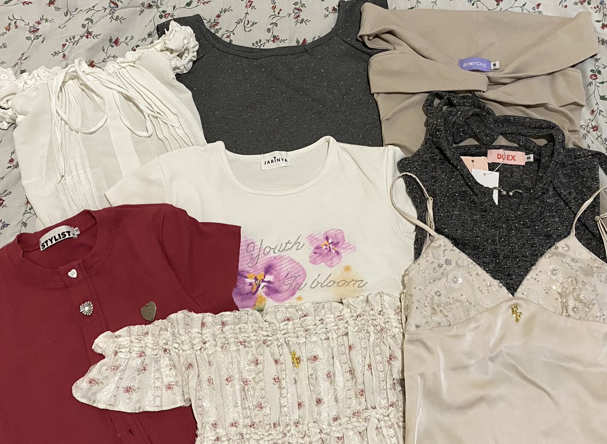 ส่งต่อเสื้อผ้า ‎꒰ 🐰,꒱ * tweet media