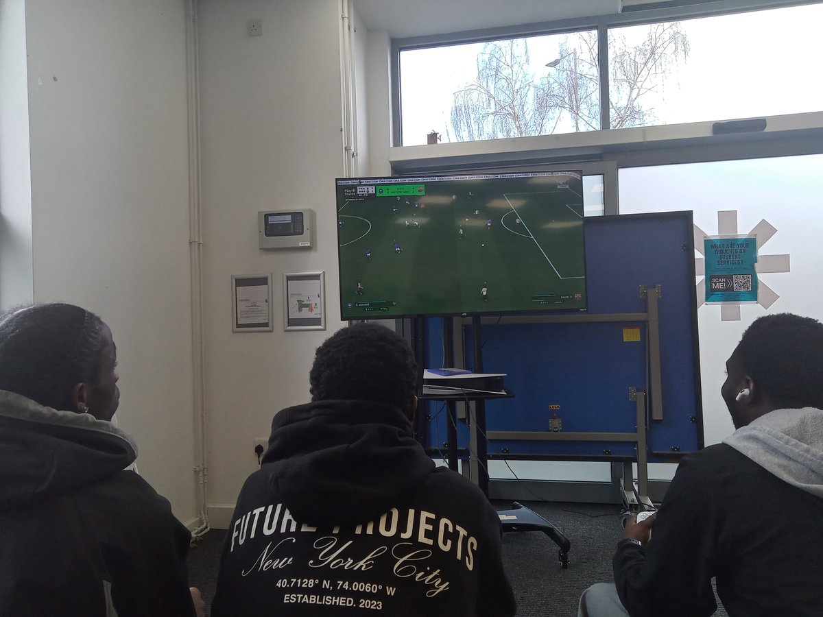 STCG_College's tweet photo. Cross-group FIFA action at Kingston College!

FC26 Singles winner: Ange (South Thames College)

FC26 Doubles winners: Jay &amp; Cameron (Carshalton College)

Great games and teamwork all round! 

#FIFA #FC26 #Esports #StudentLife #KingstonCollege #GamingTournament https://t.co/Kfrwz6OHoC