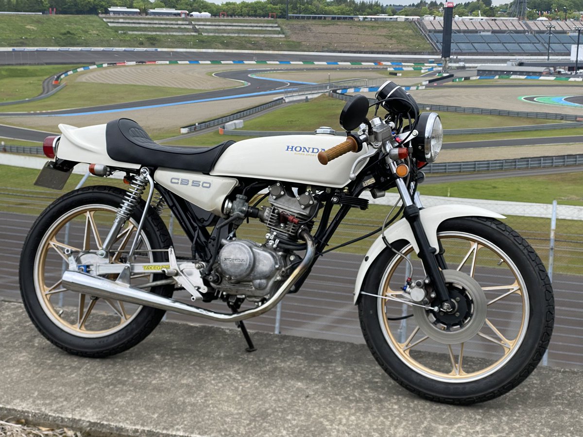 kanisawa1366871's tweet photo. もてぎのグッドオールデイズ行ってきた
#CB50 https://t.co/skIze94L2n