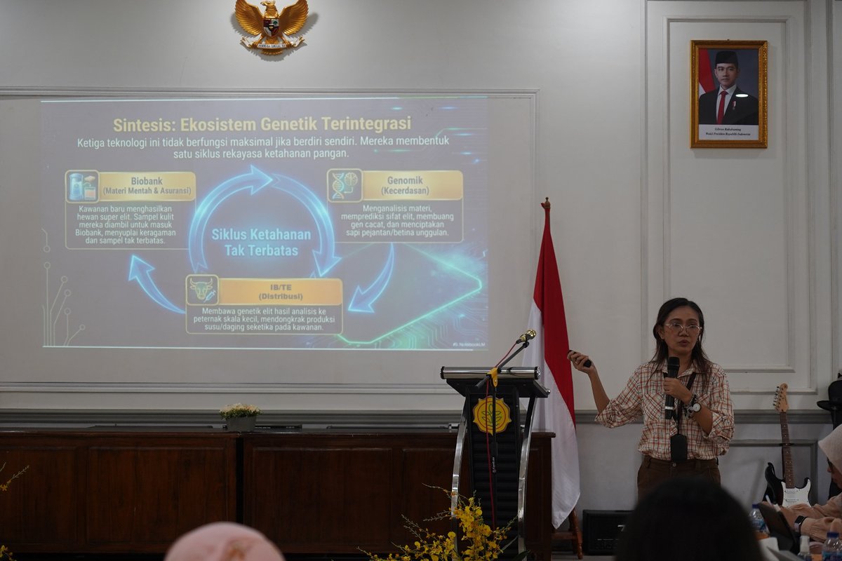BETCipelang's tweet photo. Dokumentasi Persiapan Pembangunan Laboratorium Genomik BET

Baca Selengkapnya: https://t.co/3NgxWIxtW5 https://t.co/rbJWsdq2Ix
