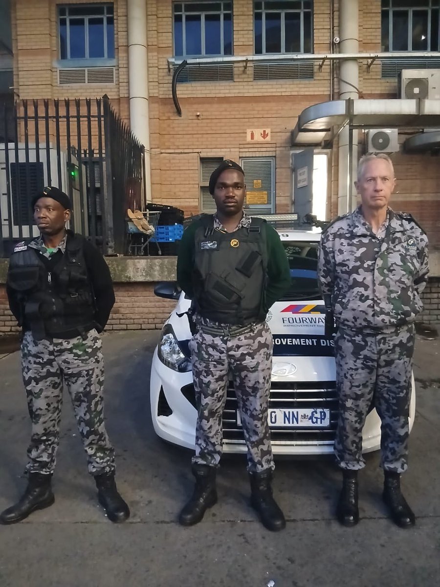 Fidelity_Secure's tweet image. Community safety!

Our dedicated Fidelity Guarding team in partnership with the Fourways Improvement District ensure an unwavering presence on your streets, watching over crime and suspicious activity.  

#Fourways #CrimePrevention