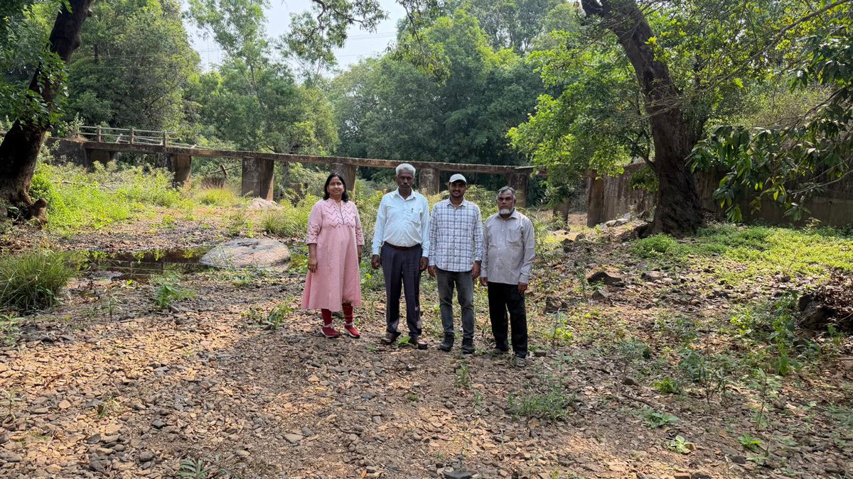 NWDA_MOWR's tweet image. Field visit of NWDA officials along with KERS officials, Govt of Karnataka for the Topographical survey of Bedti-Varada(Hirevaddatti) link project

#Savewater #Waterwisdom #Riverinterlinking #Riversofindia #Jaljeevanmission