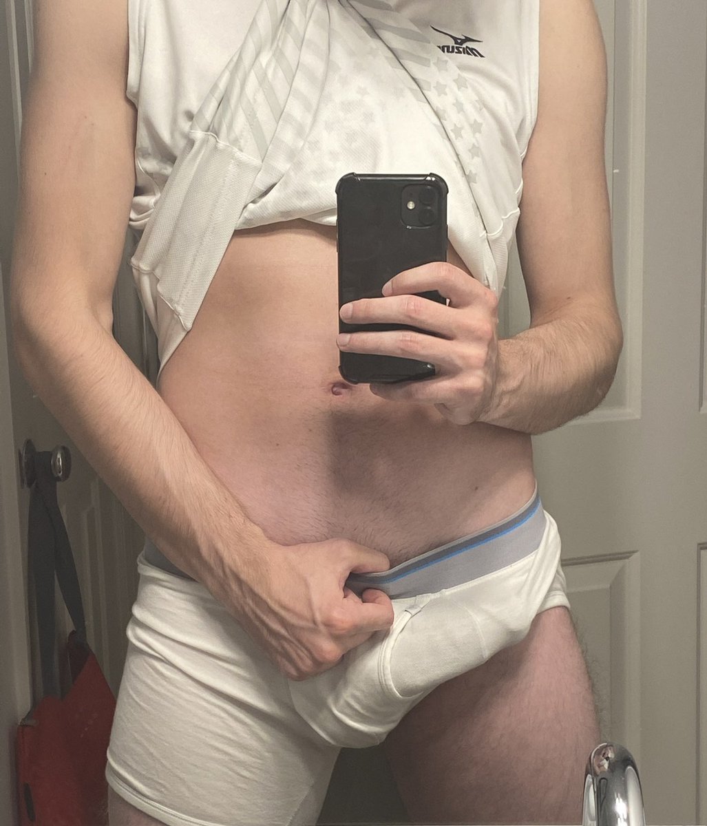 Mr.GothicxRaven tweet media