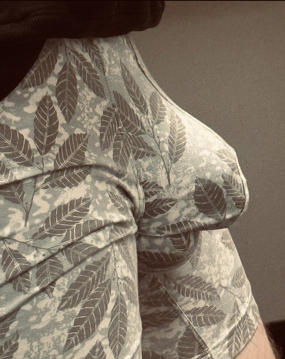 Mr.GothicxRaven tweet media