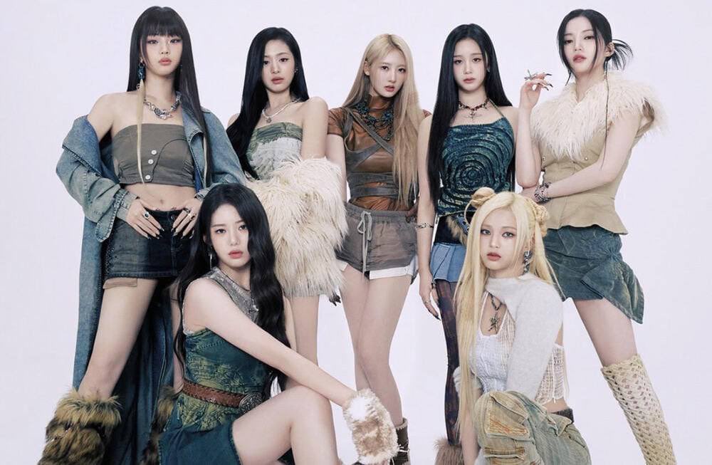 bm_global__'s tweet image. 🍭 [#statistics]

The best K-pop debuts in history by year according to Official Entertainment Agency Profiles and Records:

2006 — BIGBANG
2012 — EXO
2013 — BTS
2015 — TWICE
2016 — BLACKPINK
2018 — Stray Kids
2021 — IVE
2022 — NewJeans
2024 — BABYMONSTER 🤩

#BABYMONSTER #YG