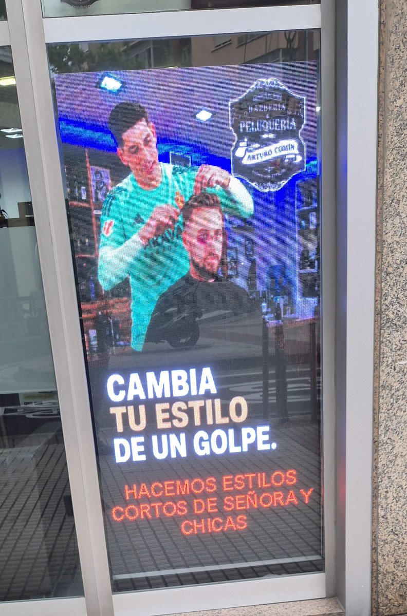 Muy top el peluquero de mi barrio 🤣🤣