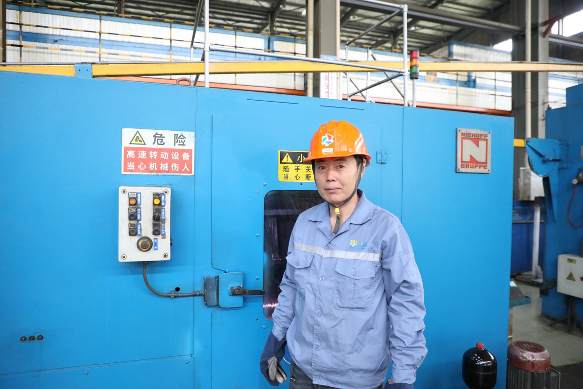 0ySboSfnk098994's tweet image. At Far East Holdings Group, an ordinary job can lead to an extraordinary future. 💙

Over nearly 20 years, Li Liangjun has grown from a frontline worker into a key team member—supported by opportunity, security, and care. 🚀

#FarEastHoldings #PeopleFirst #EmployeeGrowth