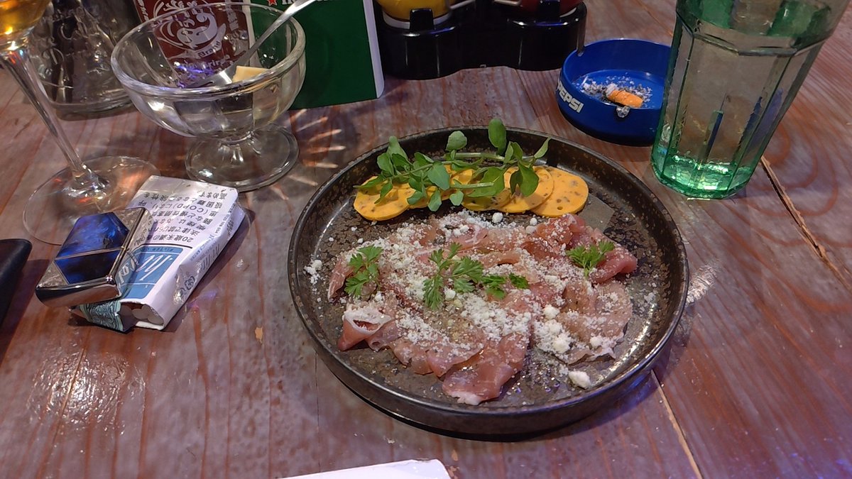 VzSty's tweet photo. 昨日写真全然撮ってなかった、ハッピーバースデー俺 https://t.co/AQqIP6OSIl