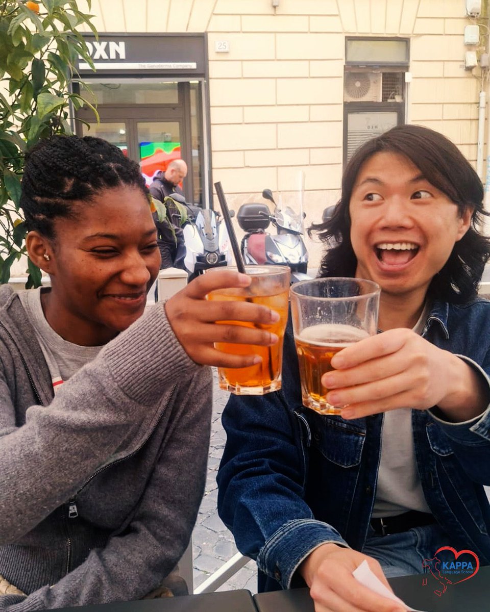 kappalanguage's tweet image. Imparare a ordinare qualcosa al bar dà più soddisfazione… se poi puoi effettivamente berla!  🍹 ☕
#learnitalian #italiancourse #italianoL2 #italianclasses