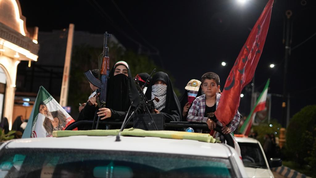 دُخت رومِز tweet media