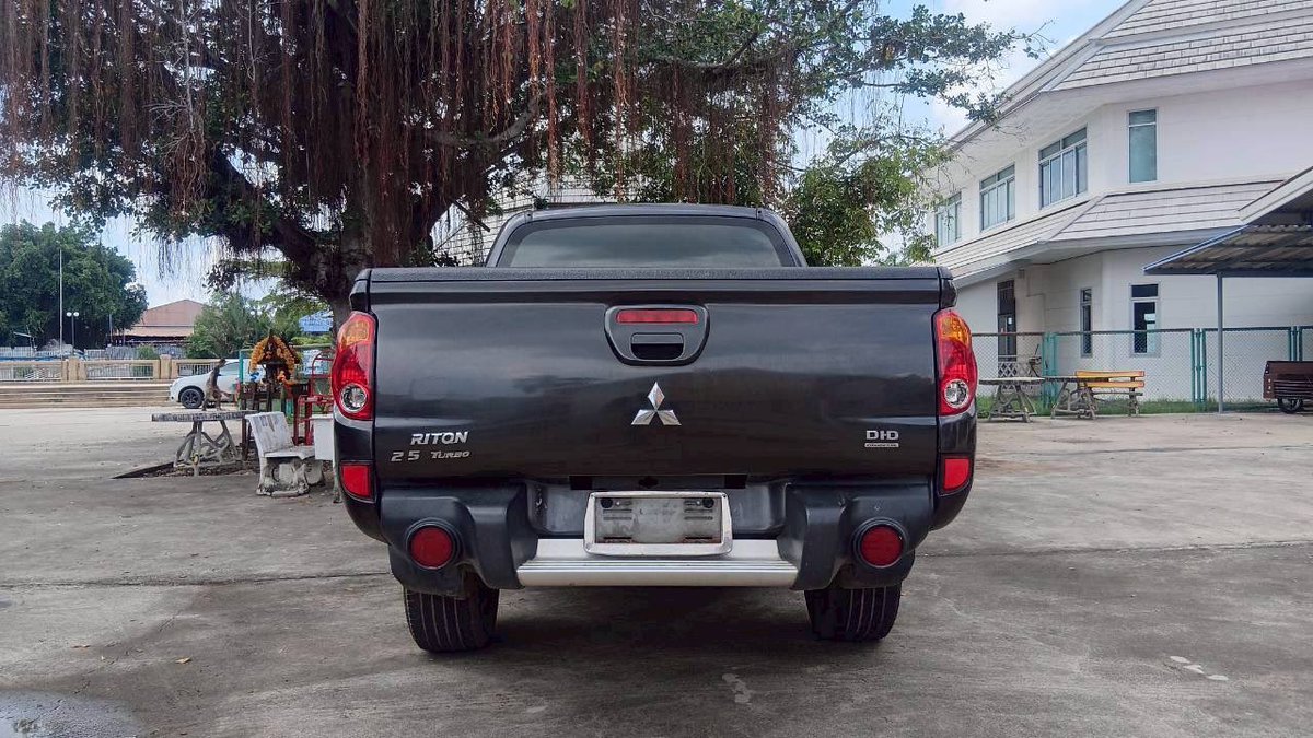 รถหลุดจำนำ จากนายทุน tweet media