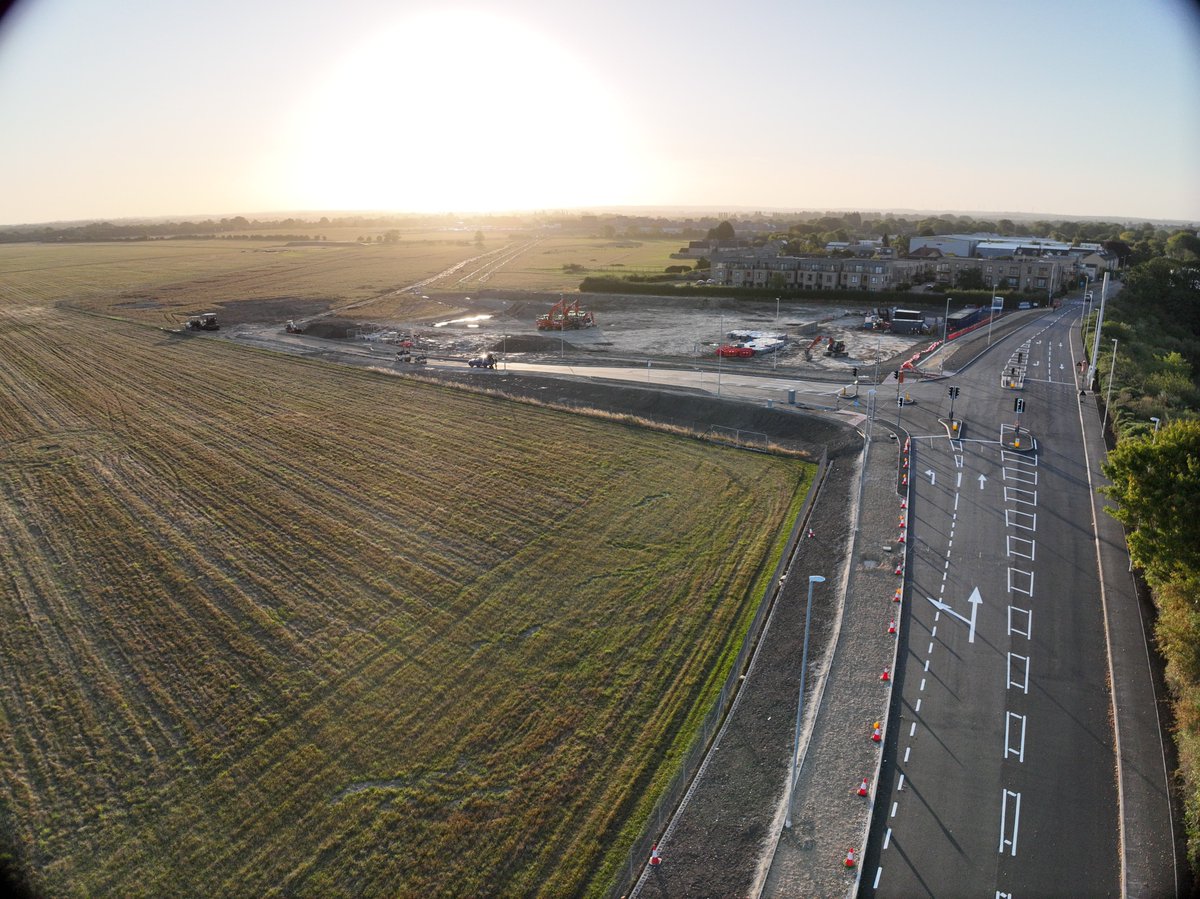 MidaCivils's tweet photo. Great progress at our Cherry Hinton site within our Eastern Counties region over the past 12 weeks
✅ 105 foundations dug and poured
✅ 25 plots oversited, along with 2 blocks of flats
✅ Client compound for Bellway Essex now completed
✅ Clodhams Lane S278 junction 3 progressing https://t.co/SBbXjvdbjl