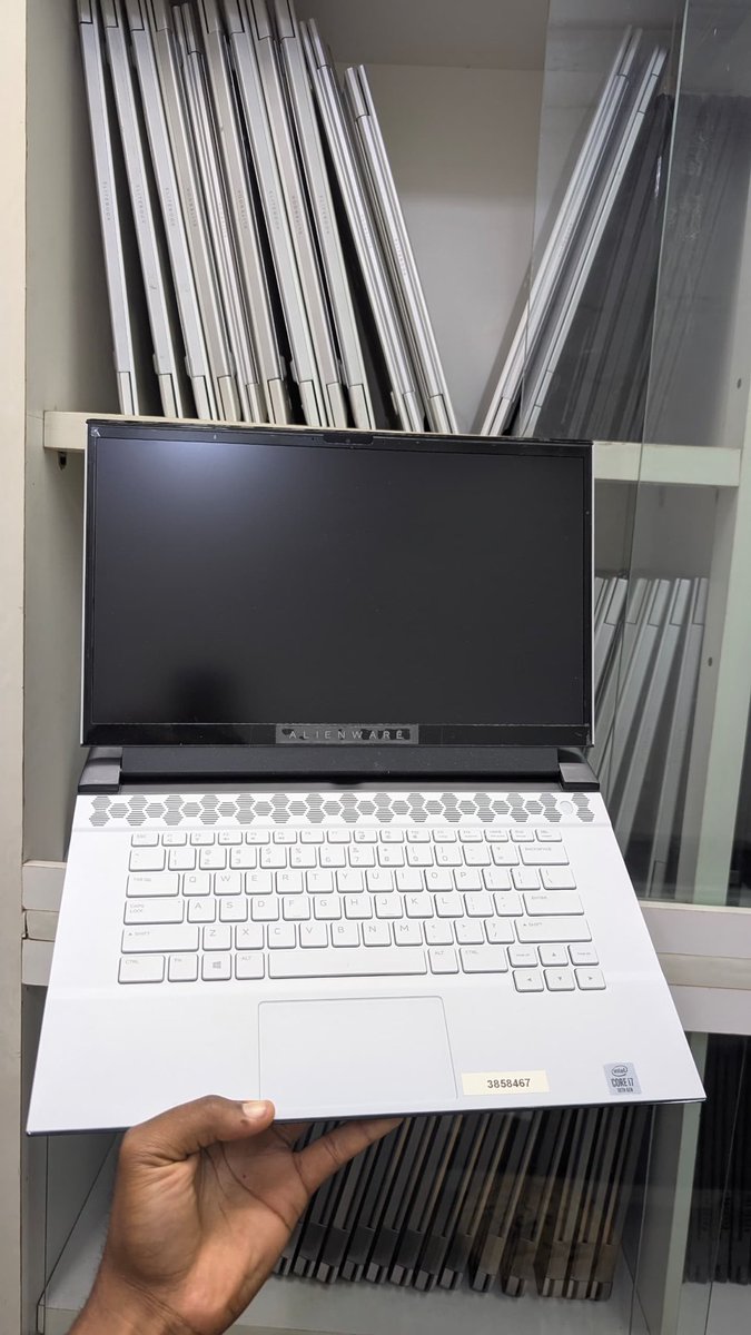 Michael_mickyt1's tweet photo. Dell Alienware M15 R3 || 10th Gen || Intel core i7 || 16GB RAM || 512GB SSD || 8GB Nvidia RTX 2070 Super || Windows 11 pro || US used 🇺🇸 || N1,450,000

Free delivery within lagos 🚀🚀 https://t.co/Wlz4n0pjp4