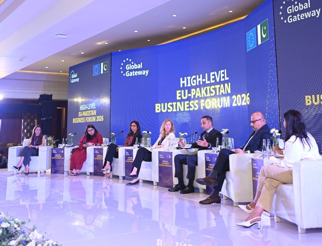 EUPakistan's tweet image. Day 2 of #EUPKBusinessForum: from dialogue to delivery

Today’s conversations bring together leaders from government, industry &amp;amp; global organisations to explore

✅ Sustainable textiles &amp;amp; circular economy
✅ Green logistics &amp;amp; connectivity
✅ Mining partnerships

#StrongerTogether