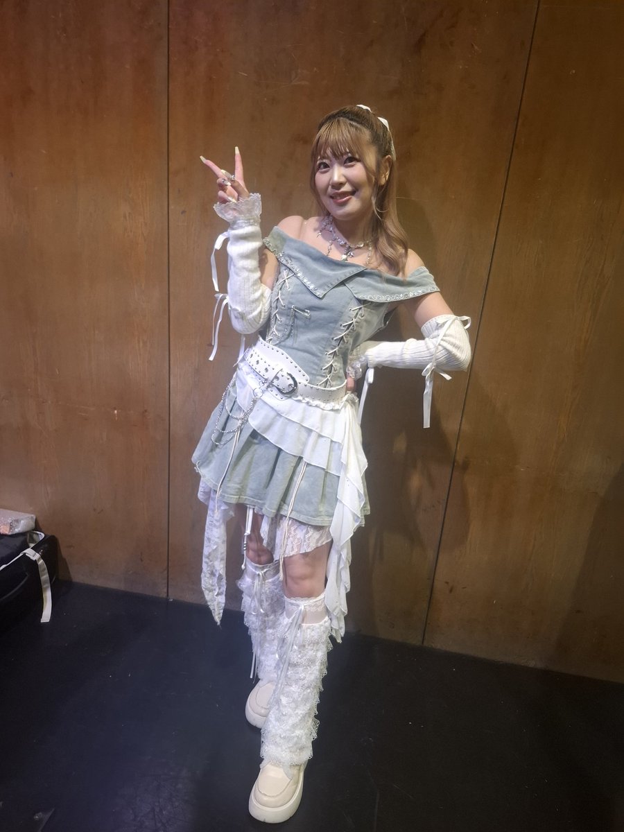 今日は大阪☆春夏秋冬が解散ライブをした日。
そんな日にEON会えた。