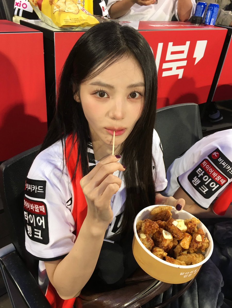 돌돌 tweet media