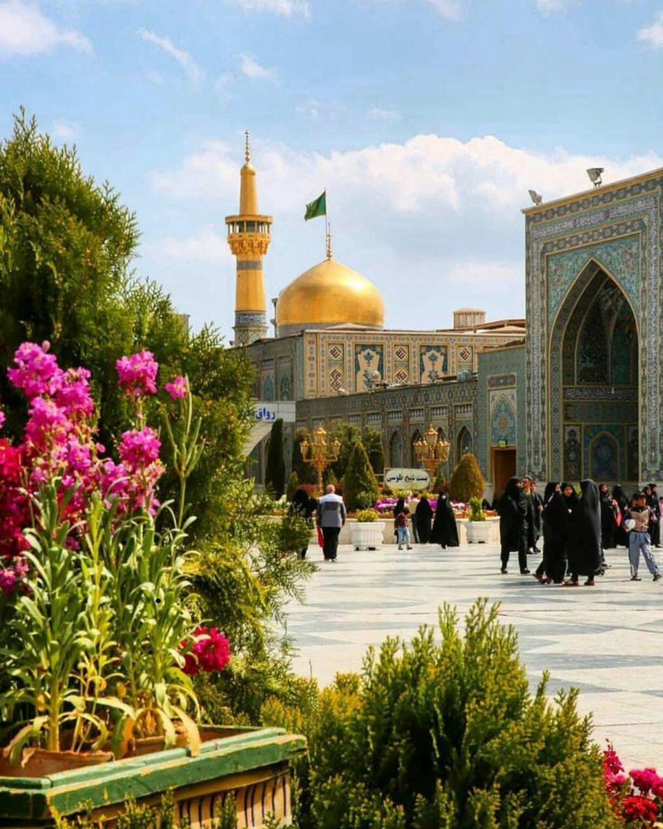 اگرشمادرمقابل دین ما بایستید
 مادرمقابل تمام دنیای شما می ایستیم
دین ما جمهوری اسلامی است
وجمهوری اسلامی حرم ماست
#ایران_امام_رضا
#باب_الرضا