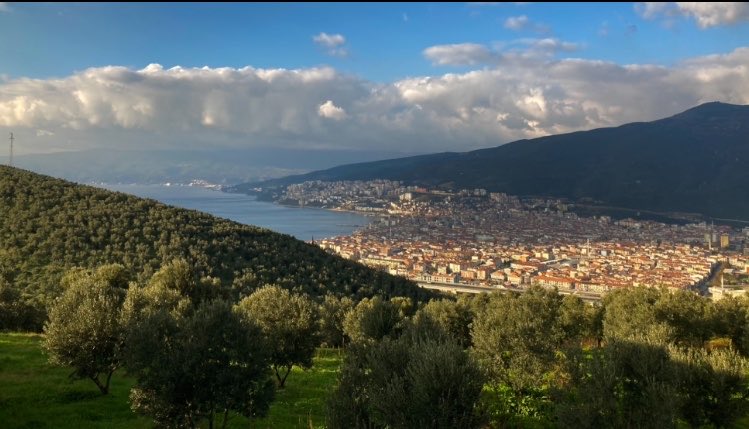 turkiishdelight's tweet photo. bursa yeşili mavisi sarısı turuncusu her rengine ayrı aşığız https://t.co/nLXSScfyp1