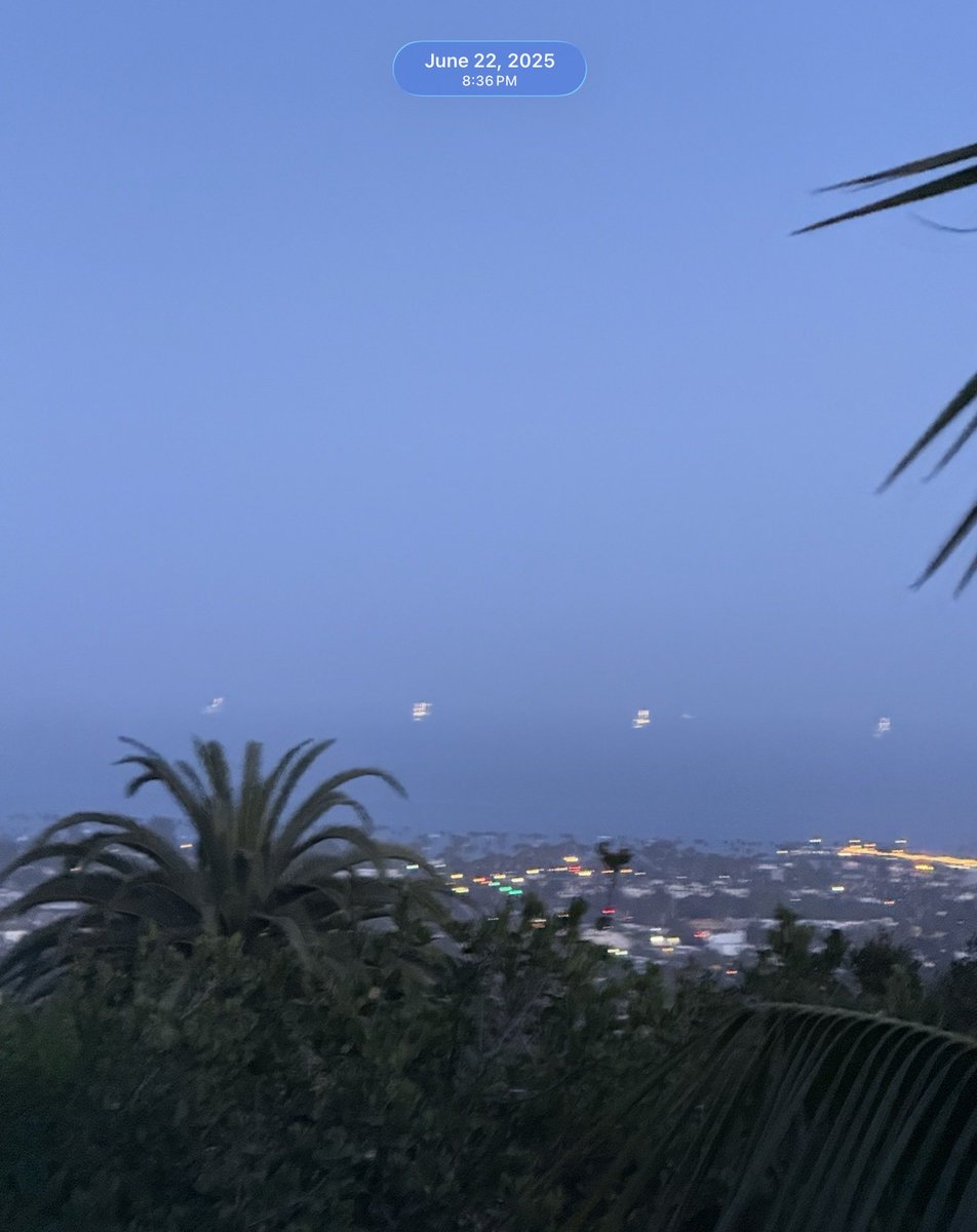 ToniaAllenGould's tweet image. Oil rig beacons + photonics + directed energy 
#SantaBarbara in June.