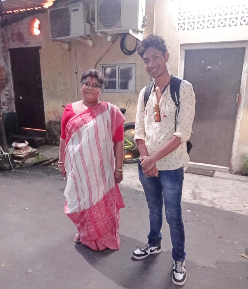 RitArijit's tweet photo. শুভ জন্মদিন মানসী সিনহা দি! 🎉🎂
আপনার জীবন ভরে উঠুক সুখ, সুস্বাস্থ্য আর অসংখ্য সফলতায়। আপনার অভিনয় ও কাজ আমাদের সবসময় অনুপ্রাণিত করে—আগামী দিনগুলো আরও উজ্জ্বল হোক। 🌸✨ https://t.co/EwypFZQDTU