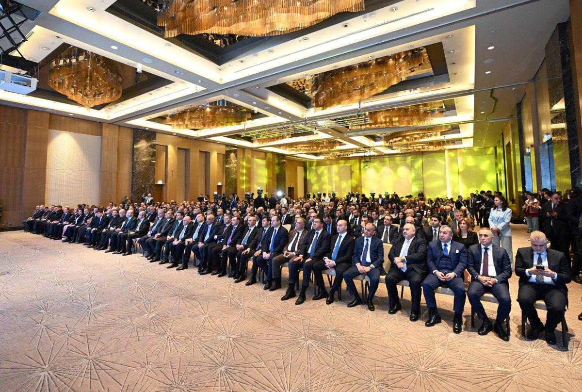 economiczones's tweet image. "Sahibkarlar günü"nə həsr olunmuş “Sahibkarlığın inkişafı güclü iqtisadiyyatdır” mövzusunda tədbir keçirilib.  

Ətraflı - economy.shorturl.az/kojdT 

#SahibkarlarGünü #İqtisadiyyat #KOB #Sahibkarlıq