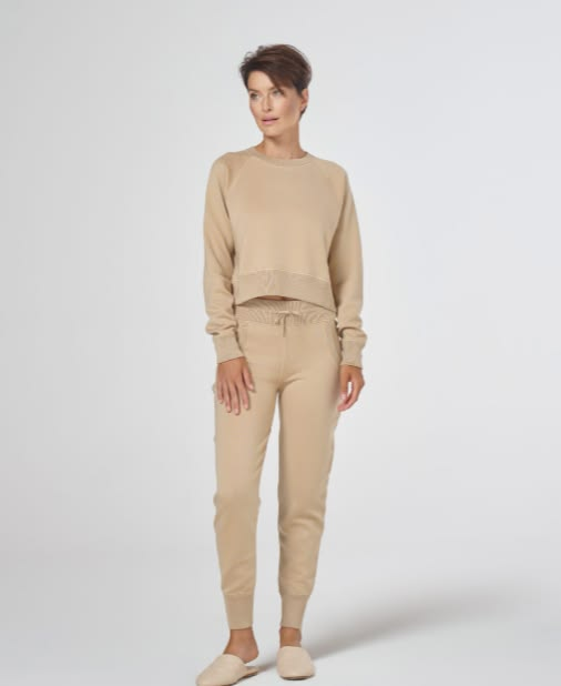 AliyanaDesouza's tweet image. Timeless Comfort Meets Style in COSY SUNDAY Women’s Luxury Knitwear Collection

Soft, elegant knitwear designed for modern women seeking warmth, sophistication, and everyday effortless style.

Visit us: cosysunday.com/product-catego…

#knitwearstyle #cosysunday #womensluxuryknitwear