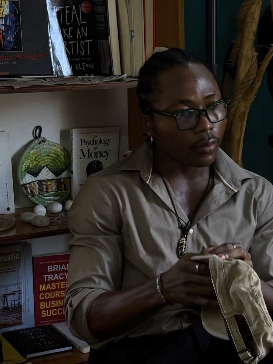 KC Santiago tweet media