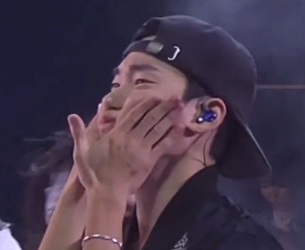 faฝวย tweet media