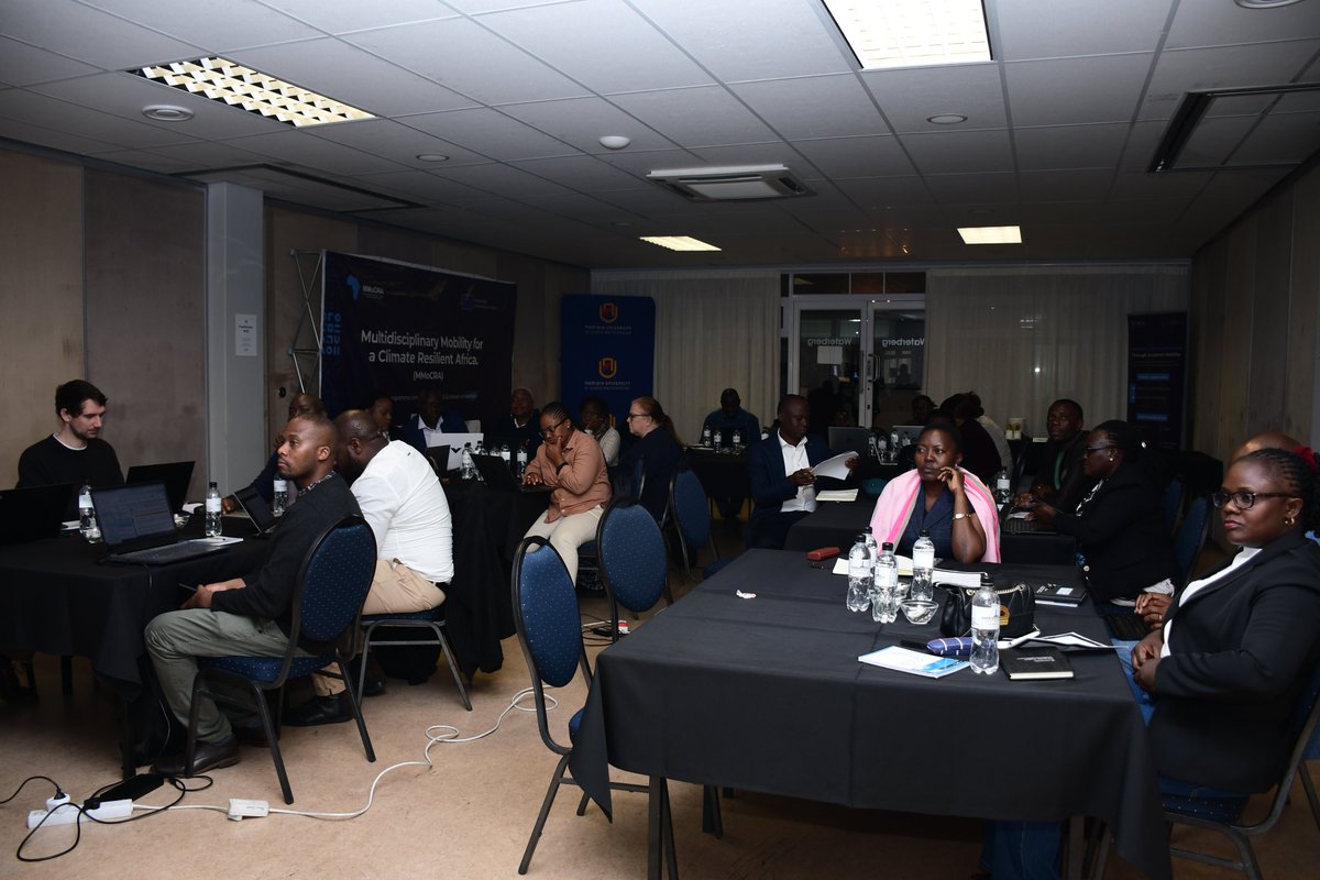 _MMoCRA's tweet image. Day 3 kicked off with a recap by Jason Minnie, followed by industry insights from Patrick Karimi on strengthening collaboration between academia and industry. #ClimateAction #Research