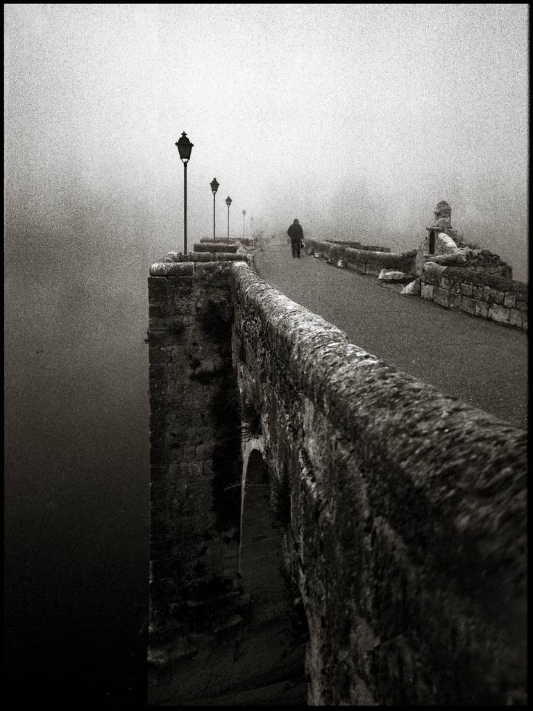 artlimitednet's tweet photo. Simancas Bridge by Luis S Martin https://t.co/7uM917hW2f
#edifice #blackandwhitephotography #analogphotography #analogforever #mediumformatfilm #misty #filmphotography #blackandwhite #construction #fineart #shotonfilm #bnwphotos #photooftheday #contemporaryphotography #bridge… https://t.co/45c2h4rW0e