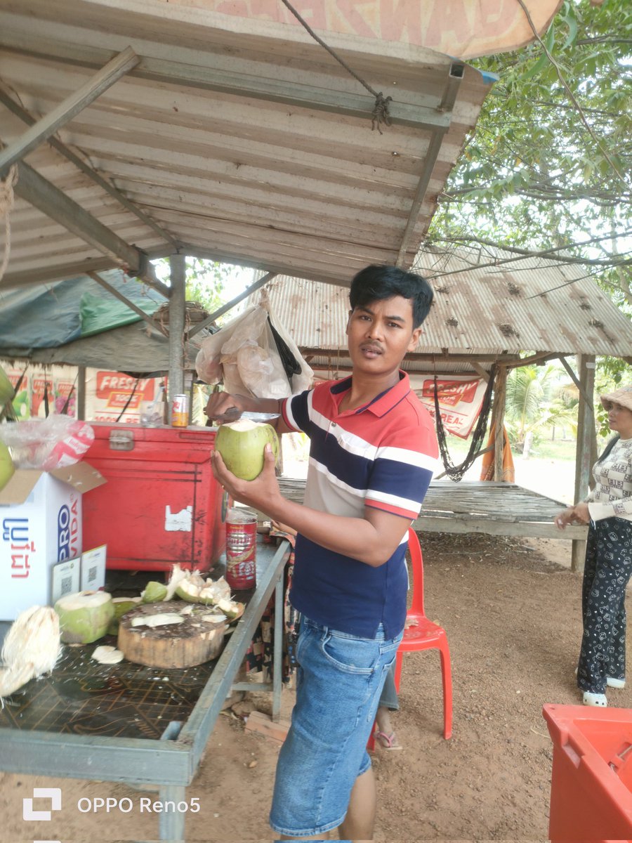(ពូយូ) tweet media
